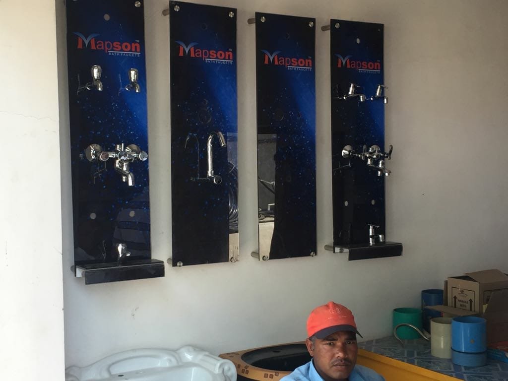 Custom acrylic CP fitting display